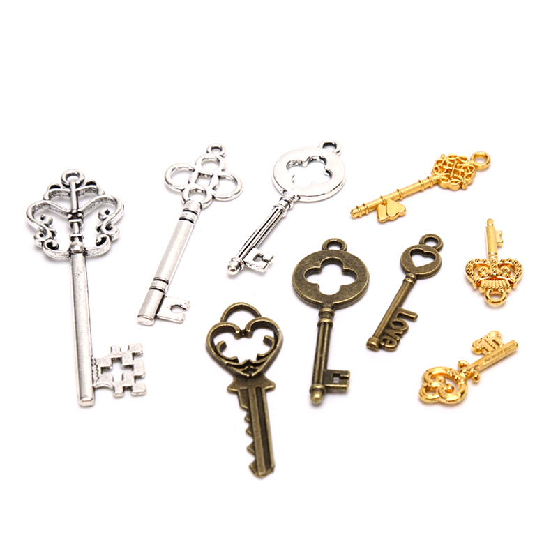 [LA] 13 pièces de breloques cl - Jewelry Making In La avis et prix