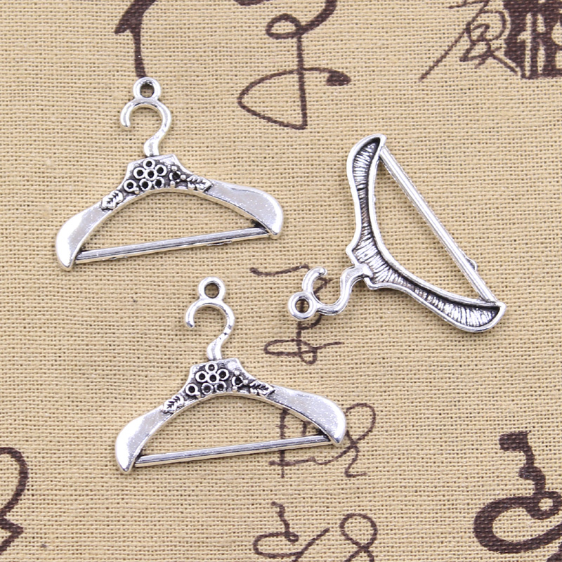 8 pièces breloques porte-vêtem - Jewelry Making Table avis et prix