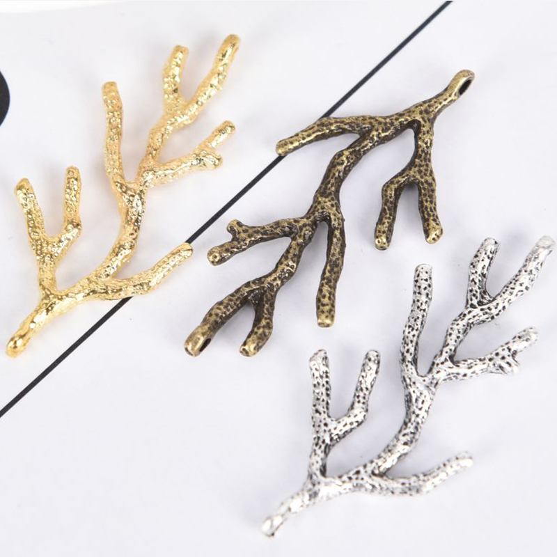 [HS][LA] Lot de 10 Breloques V - Jewelry Making In La avis et prix