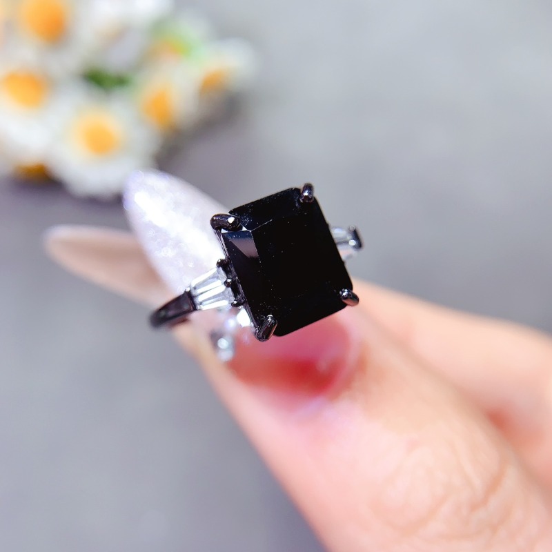 Bague spinelle noire rectangul - Jewelry Making University avis et prix