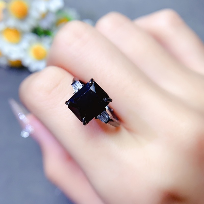 Bague spinelle noire rectangul - Jewelry Making University avis et prix